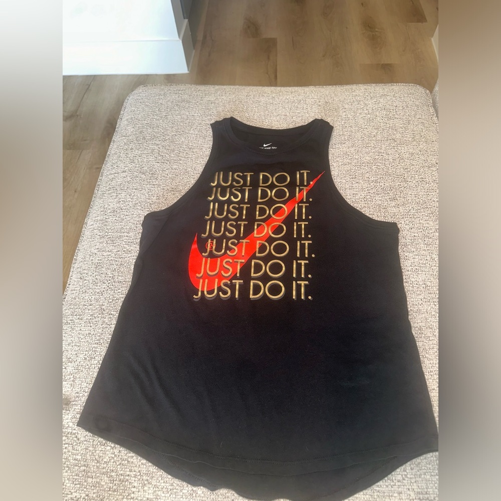 NIKE Tank
